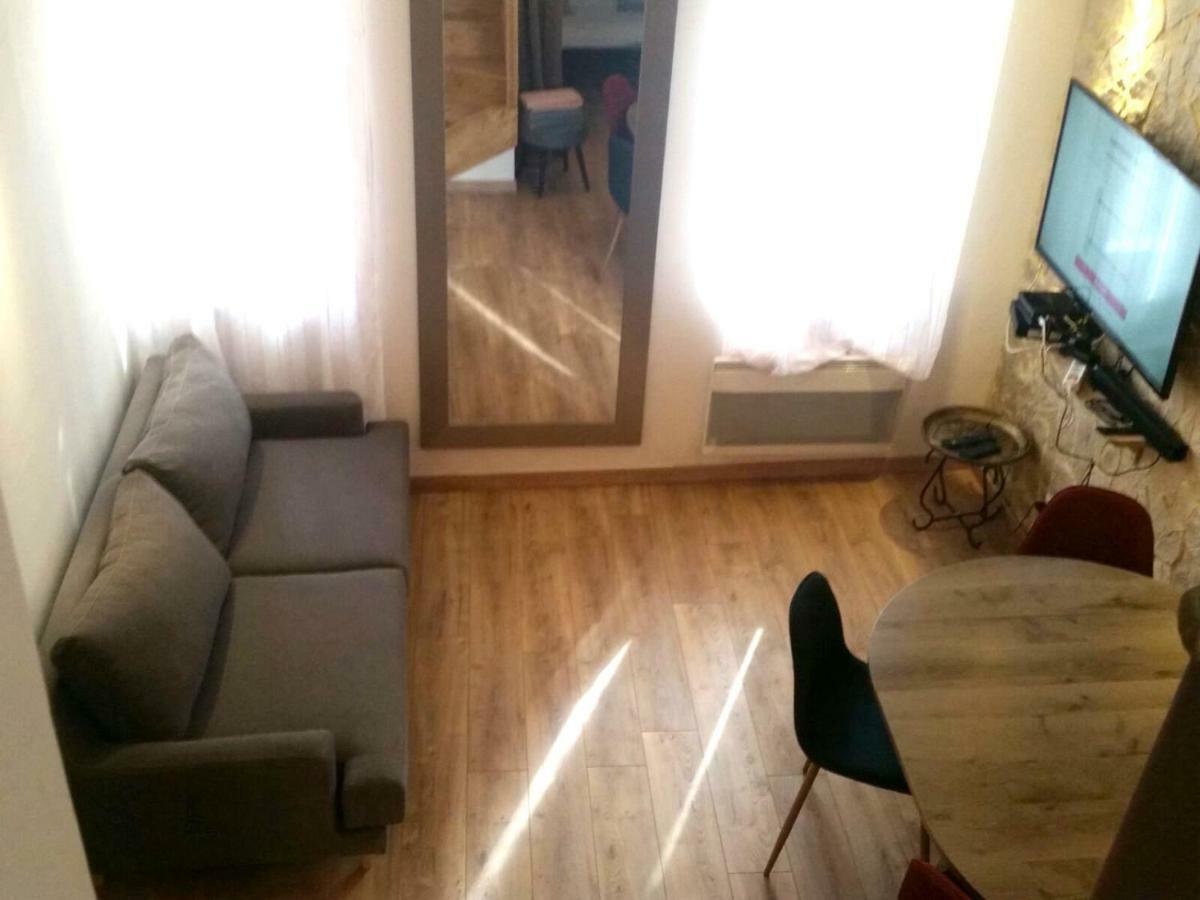 Capitaine Pirrodi Apartment ลาซิโอตาต์ ภายนอก รูปภาพ